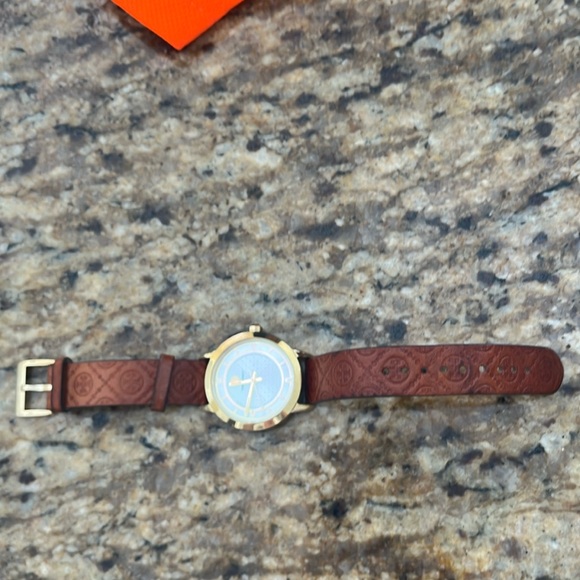 Tory Burch Jewelry - Gorgeous Tory Burch watch!